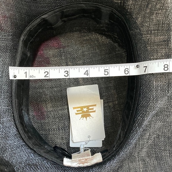 Gorgeous Derby Hat Flax Black W/Fuchsia Feathers - Picture 12 of 15